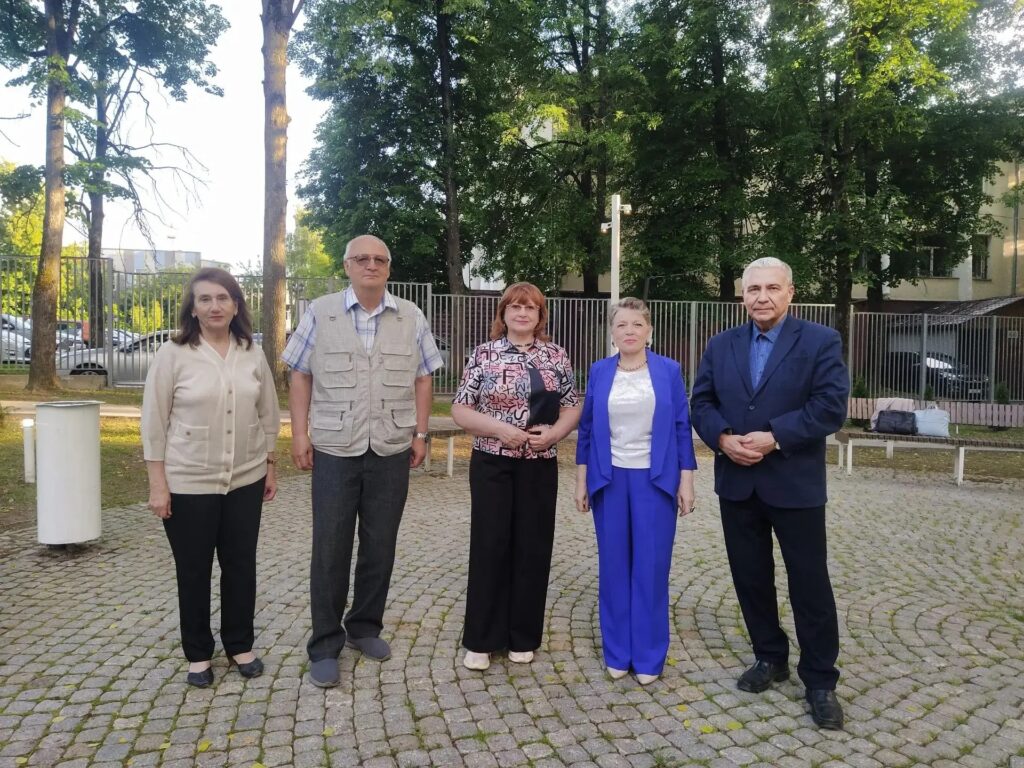 Стихи у «Чеховского круга»